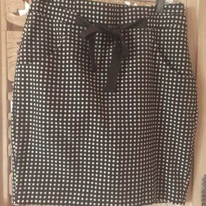 Limited skirt sz 4